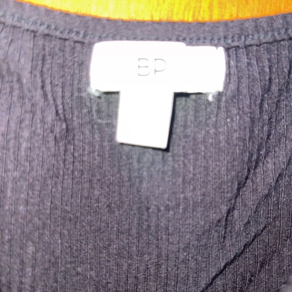 B.P. Black Cropped Tank Top - Picture 2 of 3